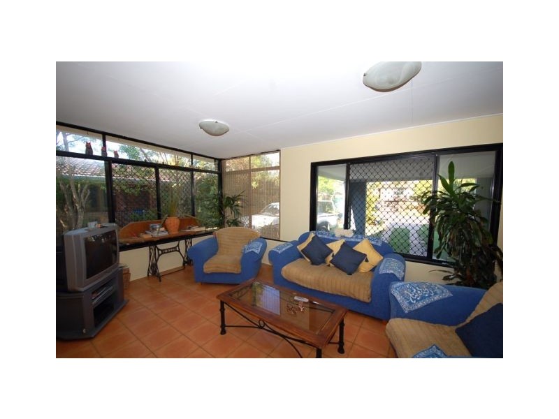 19 Leonard Street, Margate QLD 4019