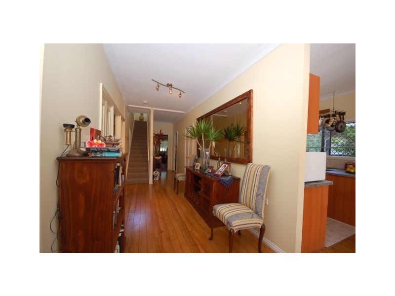 19 Leonard Street, Margate QLD 4019