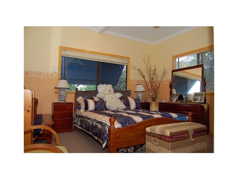 19 Leonard Street, Margate QLD 4019