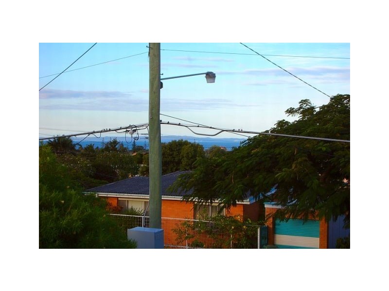 19 Leonard Street, Margate QLD 4019