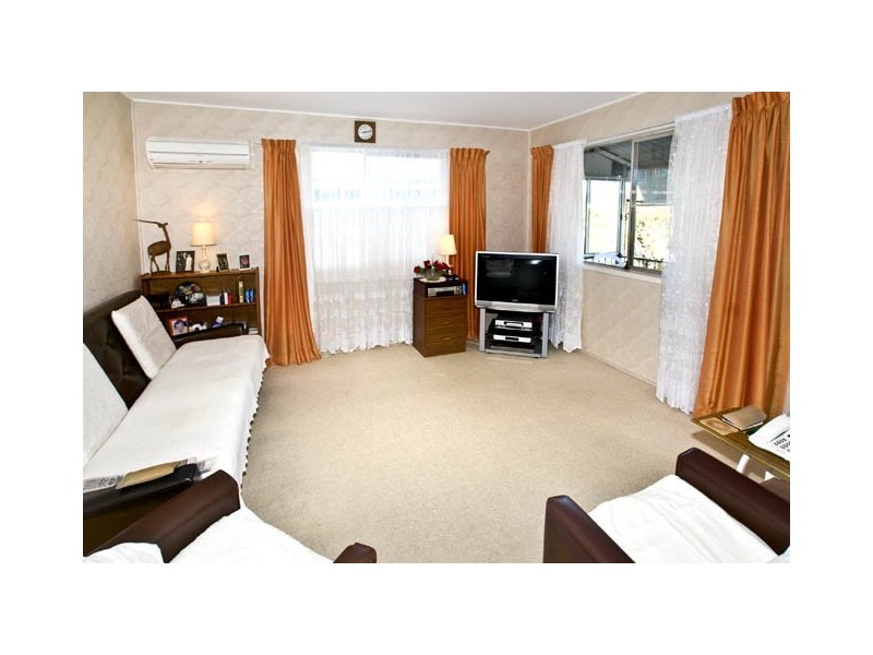92 Longland Street, Redcliffe QLD 4020