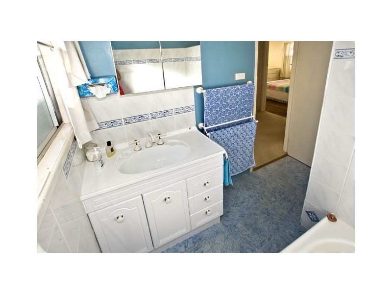 92 Longland Street, Redcliffe QLD 4020