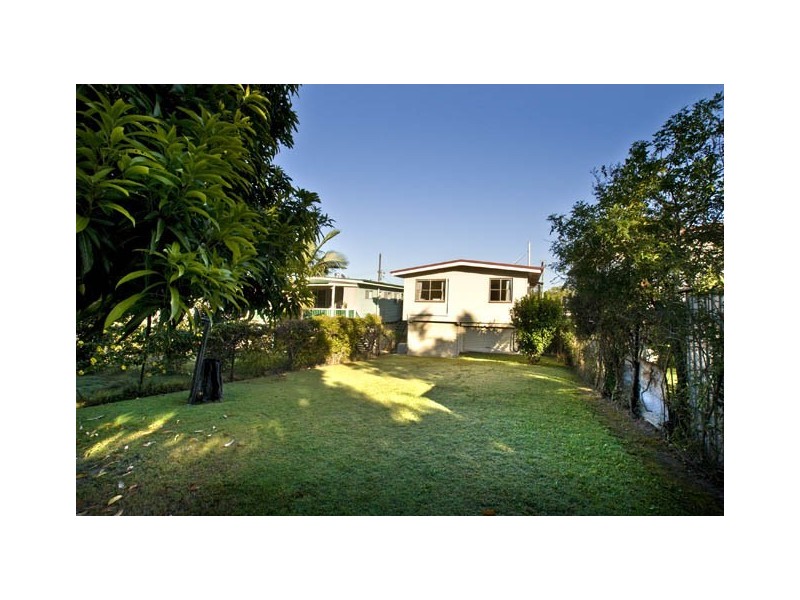 92 Longland Street, Redcliffe QLD 4020