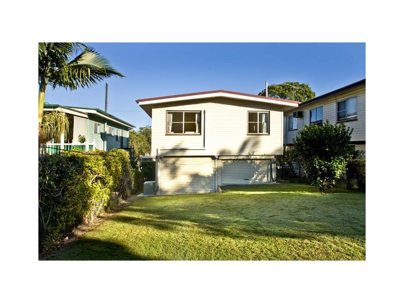 92 Longland Street, Redcliffe QLD 4020