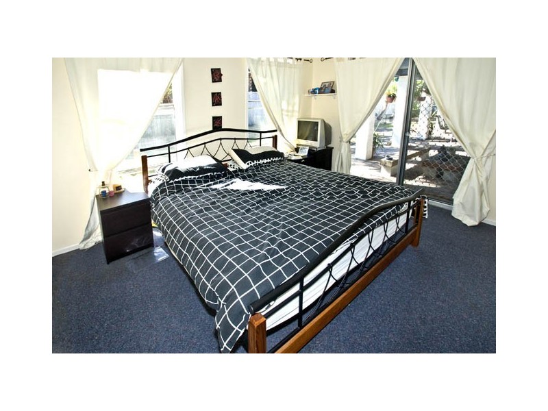 7 Oxford Street, Rothwell QLD 4022