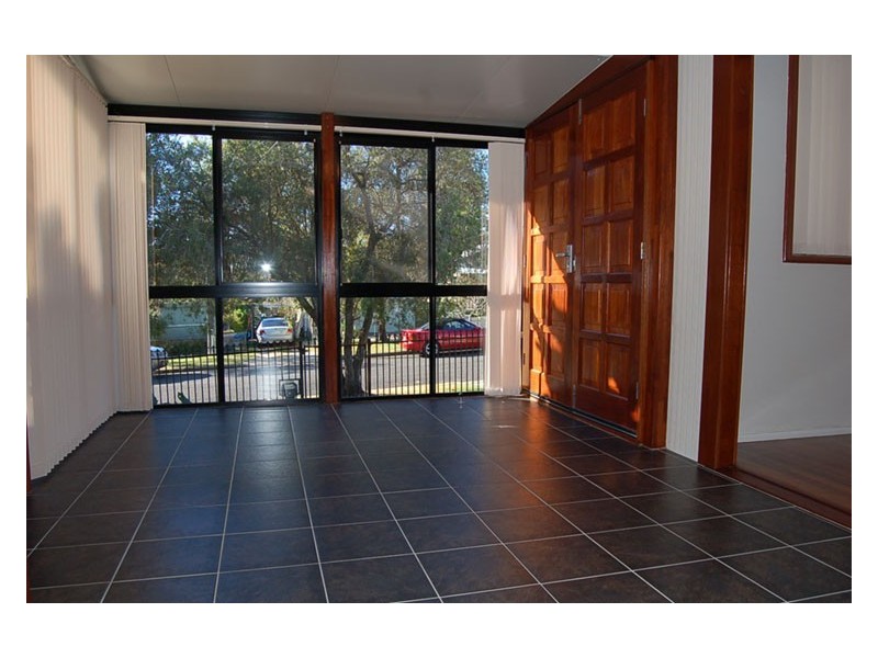 35 Pearl Street, Scarborough QLD 4020