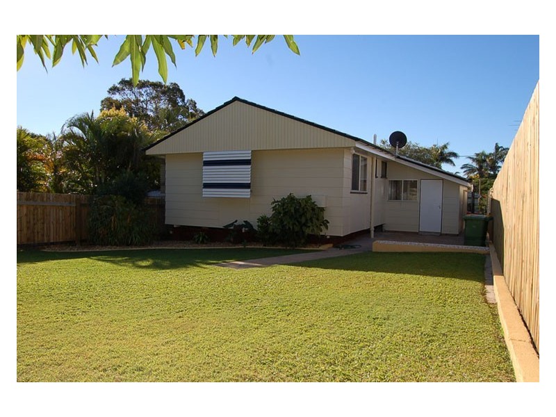 35 Pearl Street, Scarborough QLD 4020