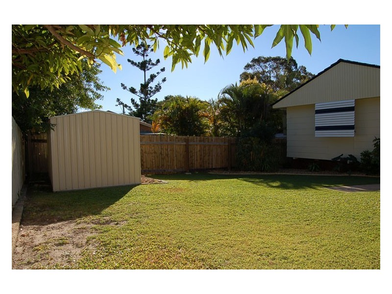 35 Pearl Street, Scarborough QLD 4020