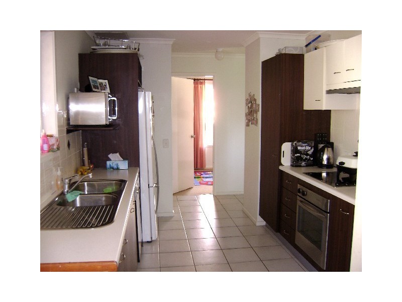 12 La Salle Drive, Scarborough QLD 4020