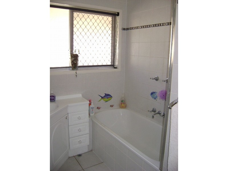 12 La Salle Drive, Scarborough QLD 4020