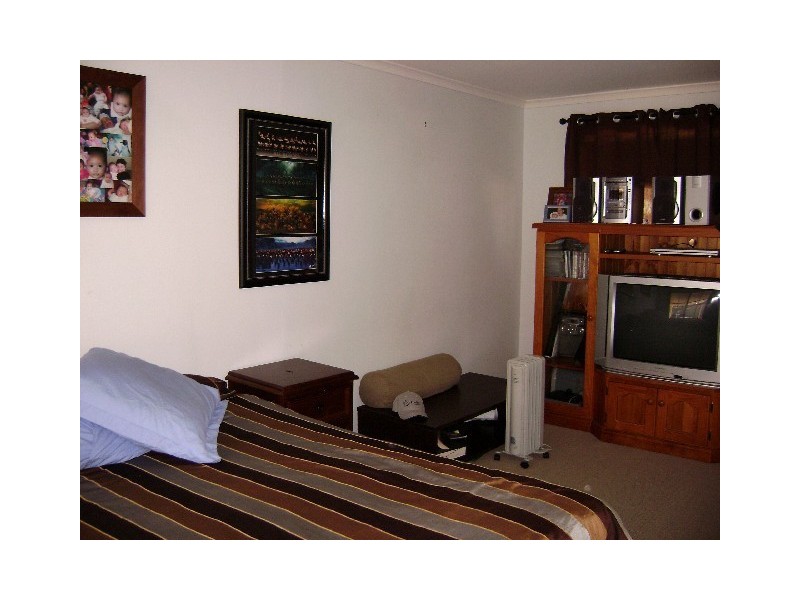 12 La Salle Drive, Scarborough QLD 4020