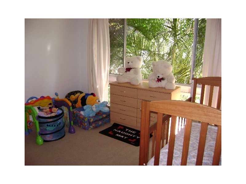 12 La Salle Drive, Scarborough QLD 4020