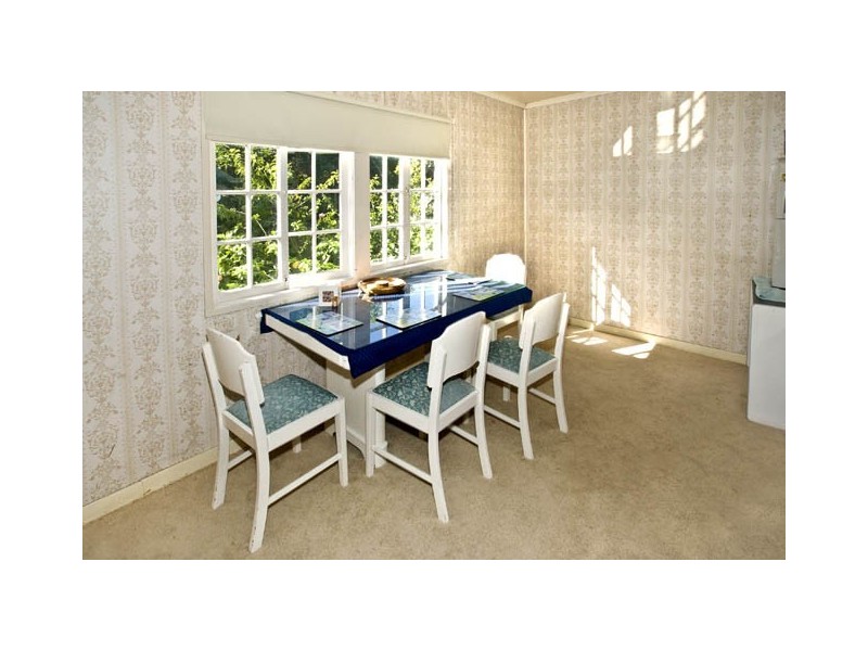 27 Fifth Avenue, Scarborough QLD 4020