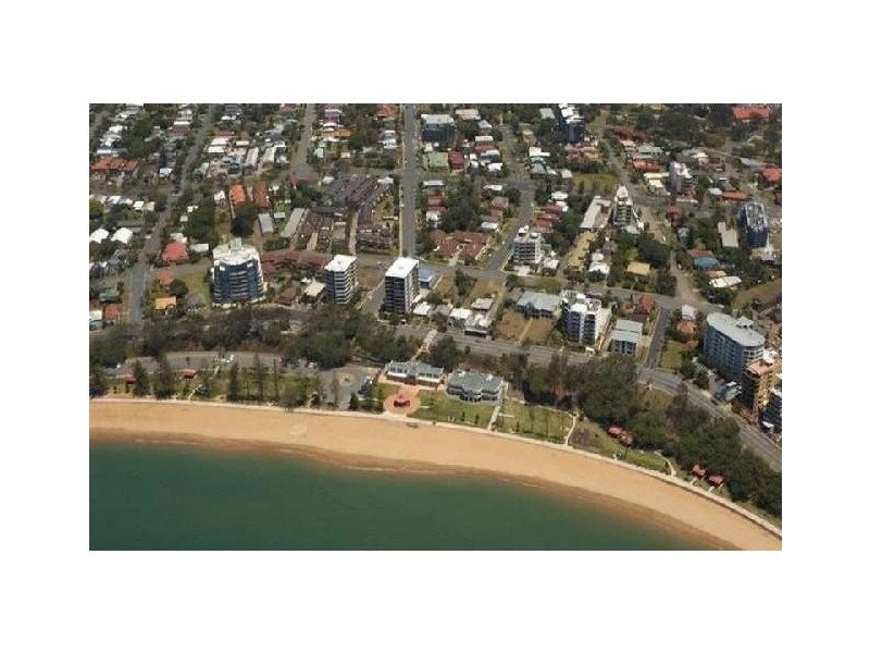 12 Louis Street, Redcliffe QLD 4020