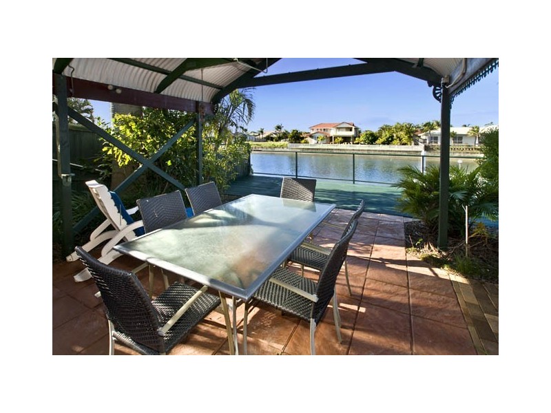 10 Intrepid Court, Scarborough QLD 4020