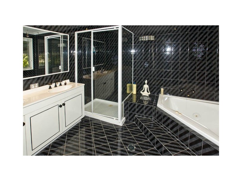 10 Intrepid Court, Scarborough QLD 4020