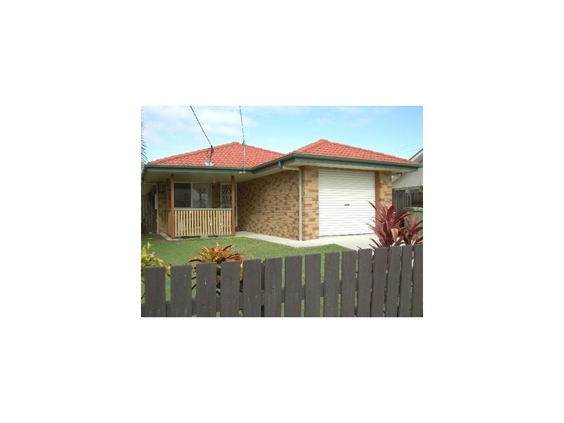57 Sydney Street, Redcliffe QLD 4020