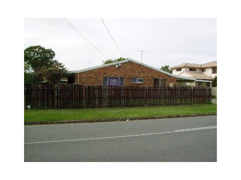 32 Pinewood Street, Redcliffe QLD 4020