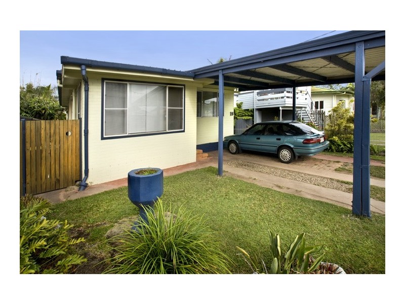 19 Campbell Street, Scarborough QLD 4020
