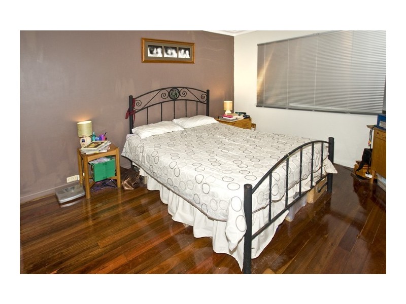 19 Campbell Street, Scarborough QLD 4020