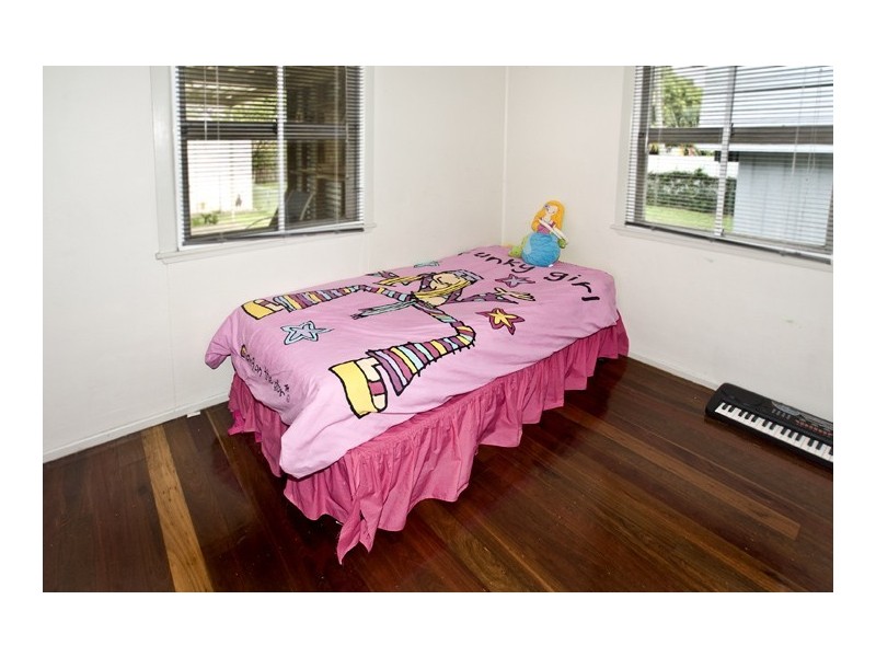 19 Campbell Street, Scarborough QLD 4020