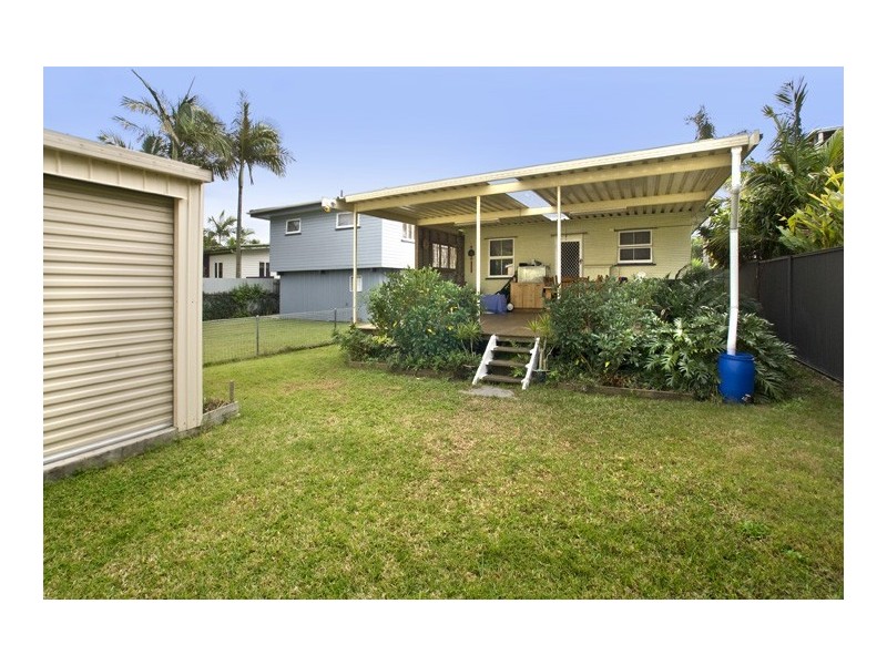 19 Campbell Street, Scarborough QLD 4020