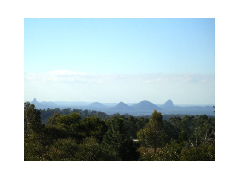 18 Sunrise Drive, Ocean View QLD 4521