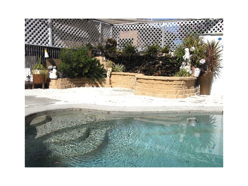 197 Scarborough Road, Scarborough QLD 4020