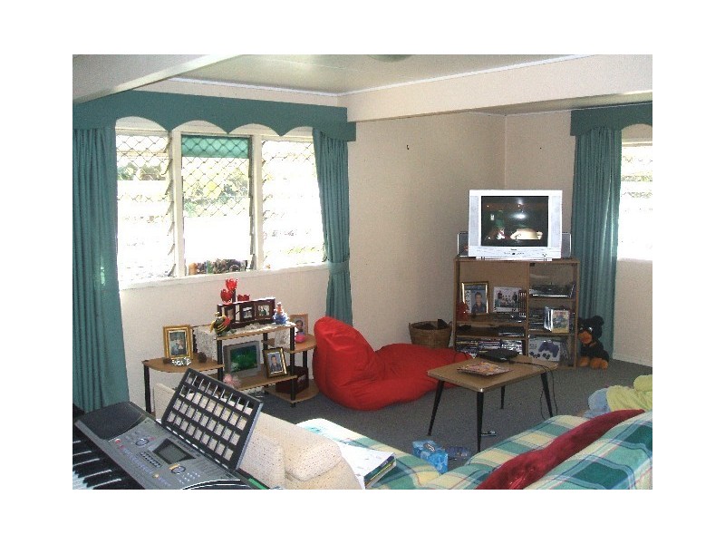 25 Louis Street, Redcliffe QLD 4020
