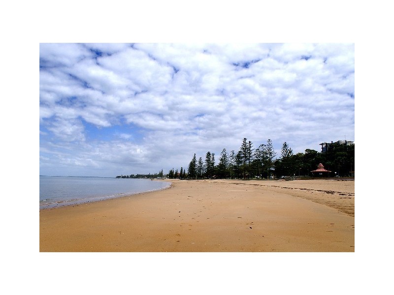 25 Louis Street, Redcliffe QLD 4020