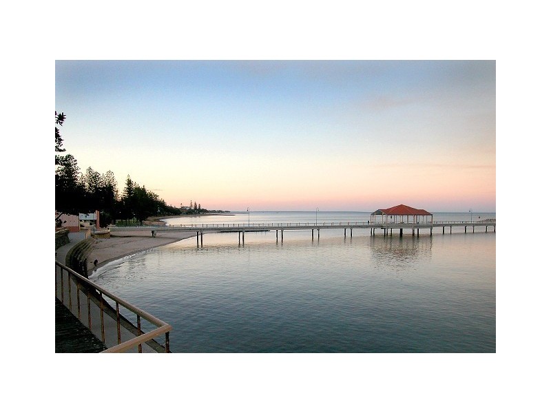 8 Skandia Court, Newport QLD 4020