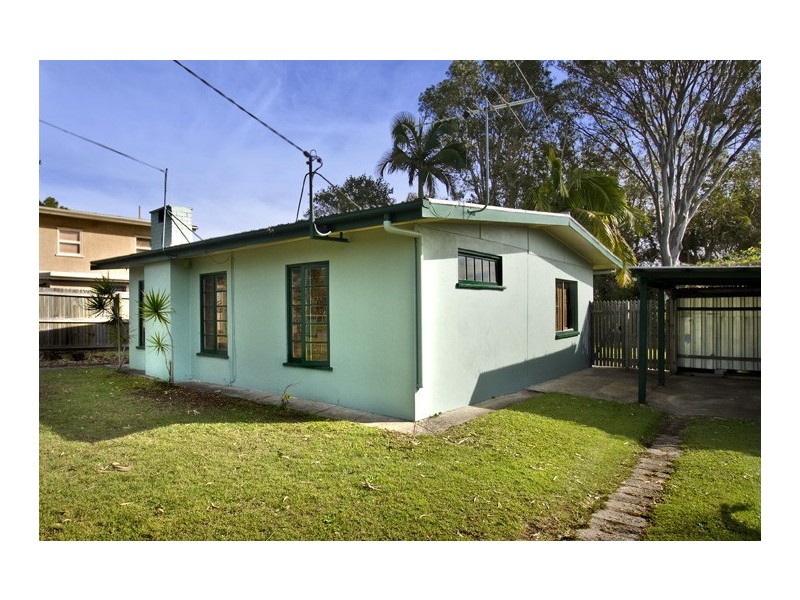 4 Sturgeon Street, Redcliffe QLD 4020
