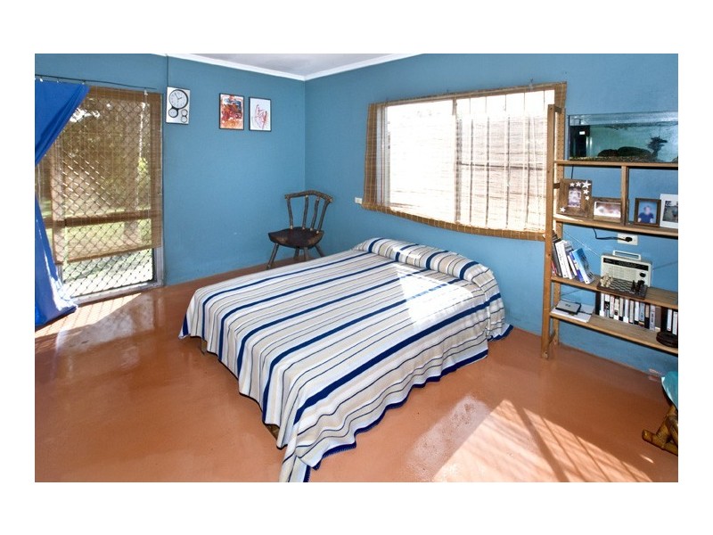 4 Sturgeon Street, Redcliffe QLD 4020