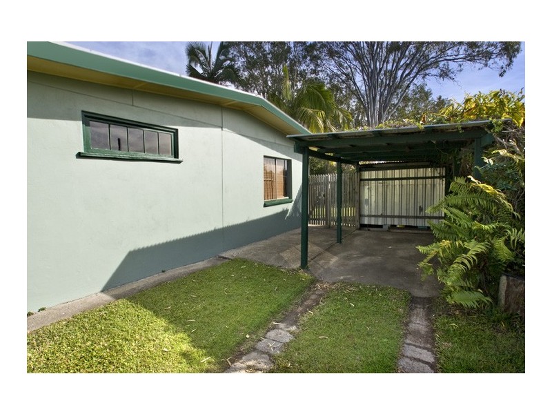 4 Sturgeon Street, Redcliffe QLD 4020