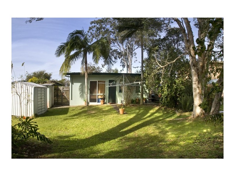 4 Sturgeon Street, Redcliffe QLD 4020