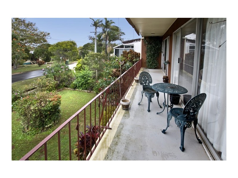 76 Arthur Street, Woody Point QLD 4019