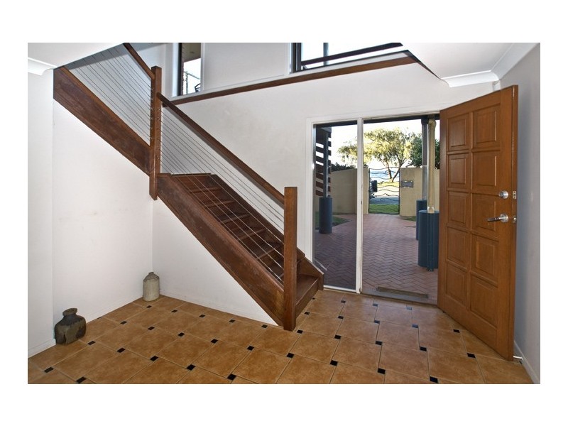 25 Flinders Parade, Scarborough QLD 4020