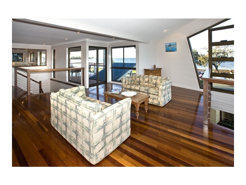 25 Flinders Parade, Scarborough QLD 4020