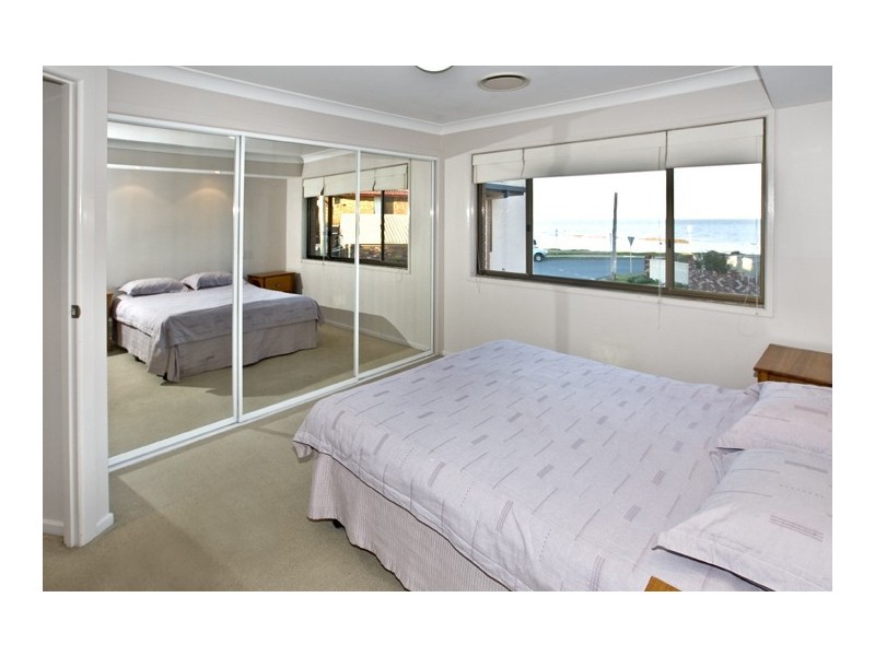 25 Flinders Parade, Scarborough QLD 4020