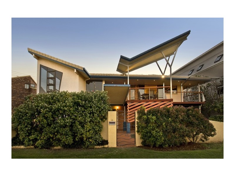 25 Flinders Parade, Scarborough QLD 4020