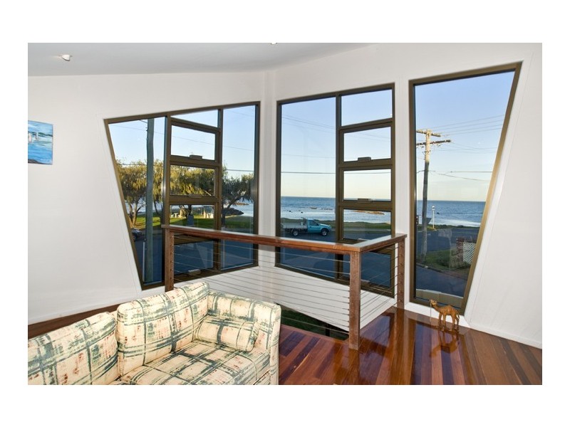 25 Flinders Parade, Scarborough QLD 4020