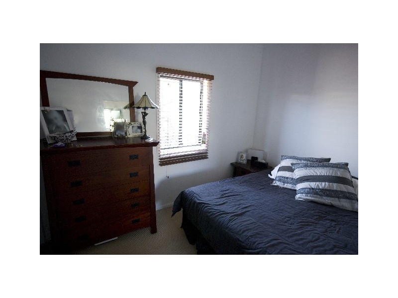 36 Queen Street, Scarborough QLD 4020