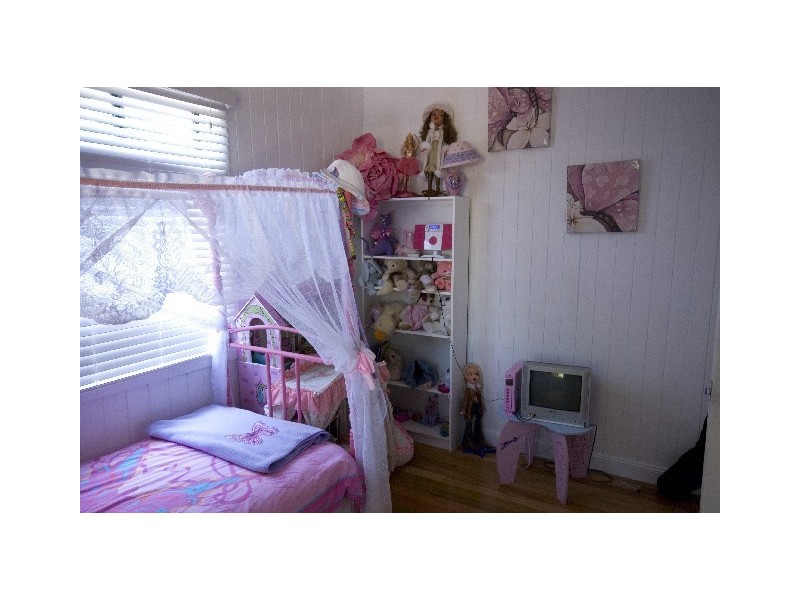 36 Queen Street, Scarborough QLD 4020