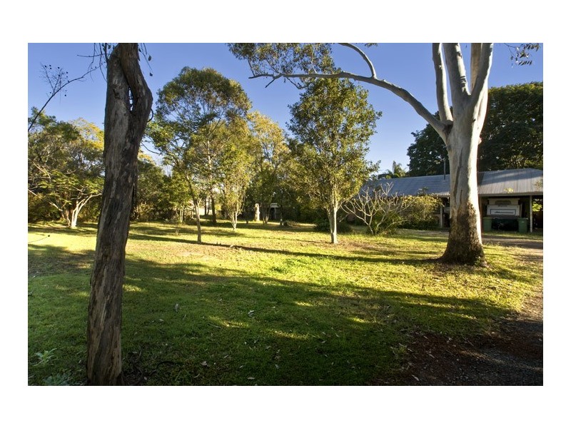 5 Old Gympie Road & 11 Mia Street, Kallangur QLD 4503