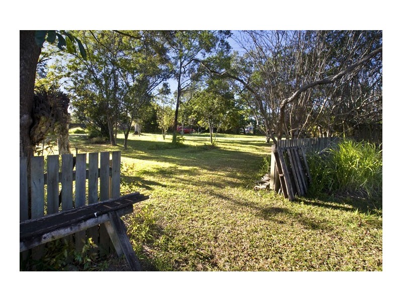 5 Old Gympie Road & 11 Mia Street, Kallangur QLD 4503