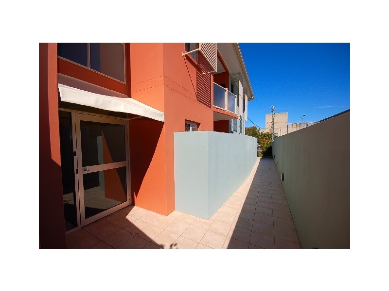 5/2 Irene Street, Redcliffe QLD 4020