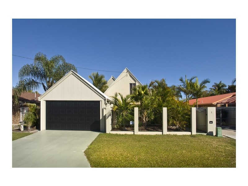 3 Benson Street, Scarborough QLD 4020