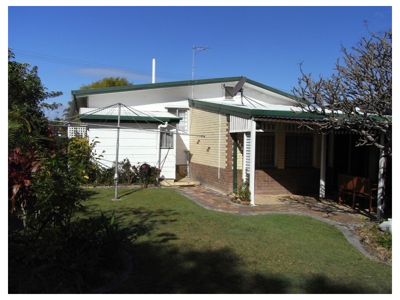 8 Enoch Street, Clontarf QLD 4019