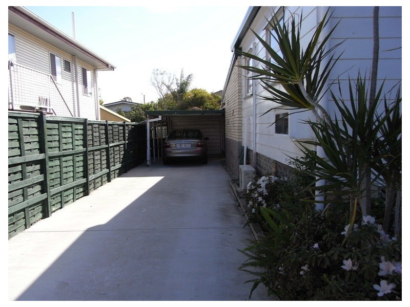 8 Enoch Street, Clontarf QLD 4019