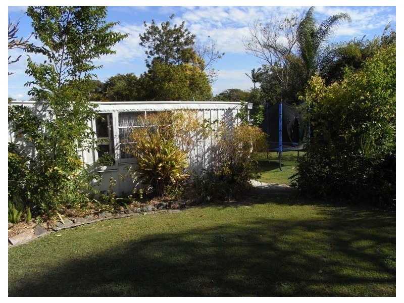 8 Enoch Street, Clontarf QLD 4019